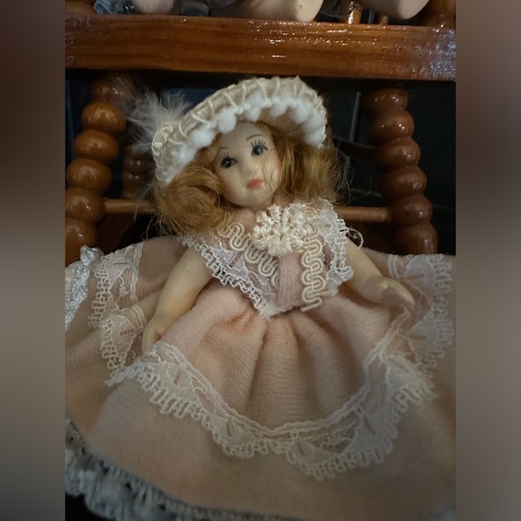 SET OF 3 PORCELAIN DOLLS - Picture 2 of 7